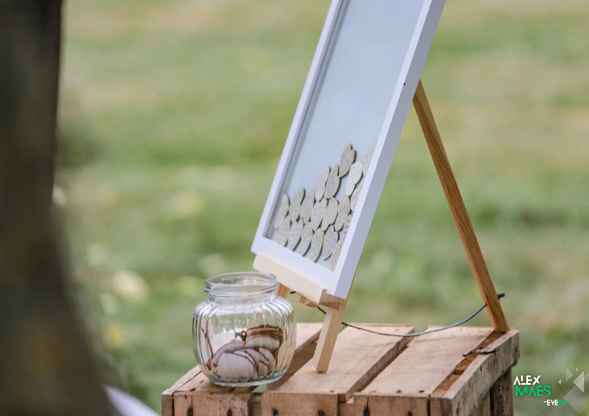 Jeux & animations 9 livre d'or en bois